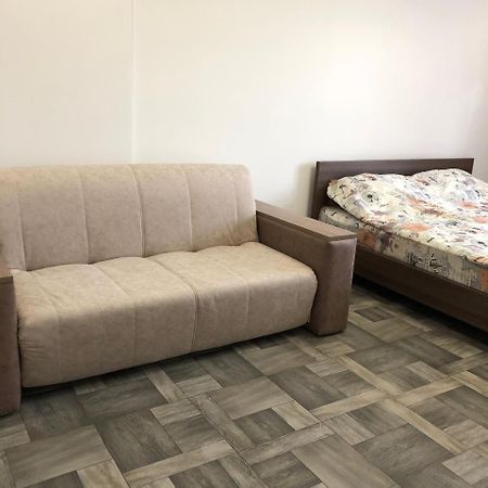 Lux Apart Torfyana Лвив Екстериор снимка