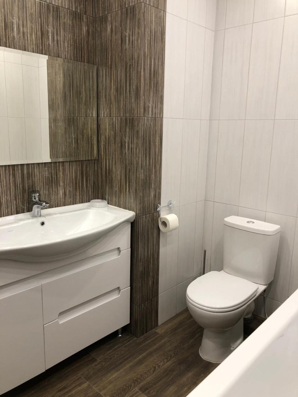 Lux Apart Torfyana Лвив Екстериор снимка